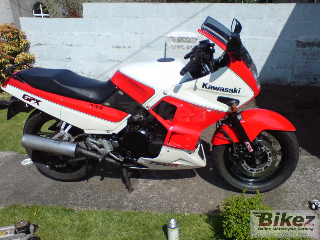 Kawasaki GPX 750 R poster